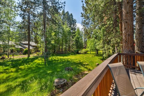 20 min to Mt Bachelor Widgi Creek House in Deschutes River Woods