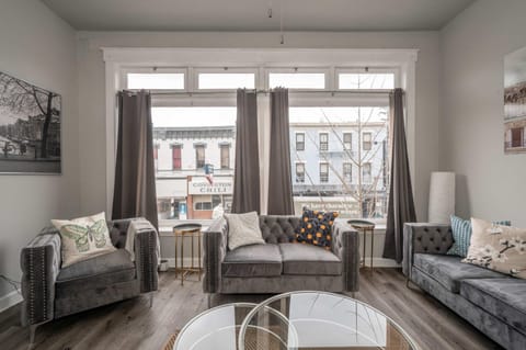 The Heart of Madison Suites House in Covington