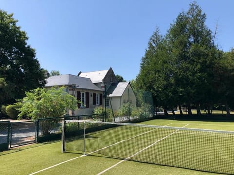Tennis court
