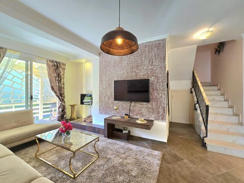 Communal lounge/ TV room, Living room