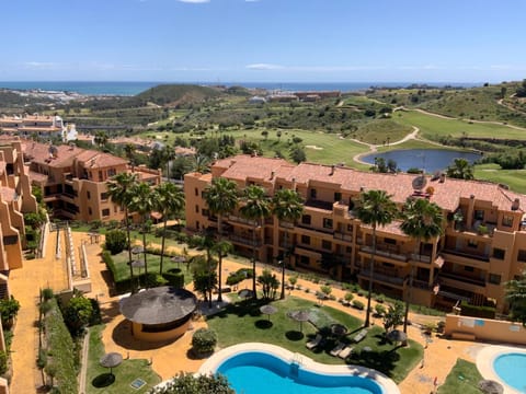Pool view, Sea view