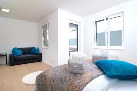 Bed, Photo of the whole room