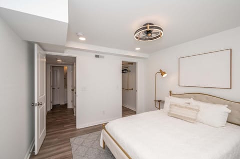 New Listing - Covington Charm Suites House in Covington