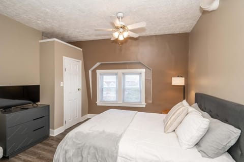 Monmouth Loft 3 - Heart of Newport House in Newport