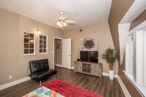 Monmouth Loft 3 - Heart of Newport House in Newport