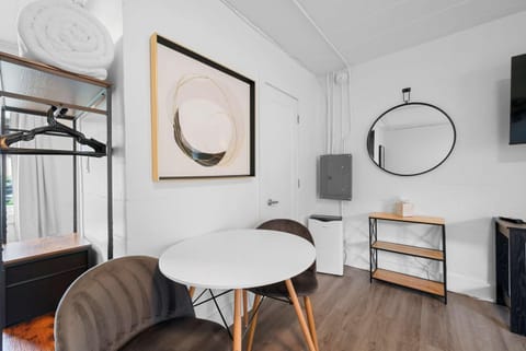 Chic City Retreat 93B Apartment in Ohio