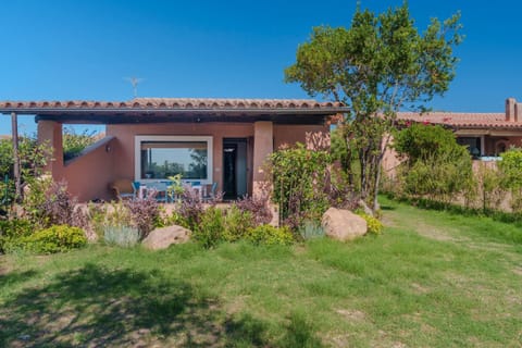 Casa Vacanze I Sugheri Apartment in Porto Istana