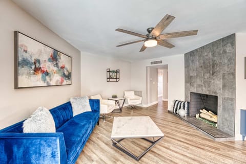 3BR Sleeps 8 Pool Putting Green BQQ Large Island House in Mesa