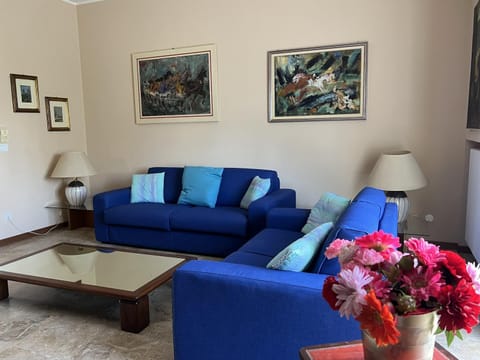 Un passo dal mare, 2 bagni e posto auto - Ca'Milla Apartment in San Benedetto del Tronto