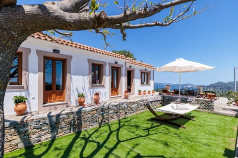 Property building, Patio, Dining area, Mountain view, Sea view, sunbed