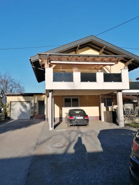 Property building, Day, Parking