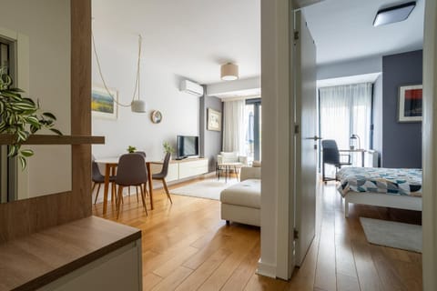 Living room, Photo of the whole room, Bedroom
