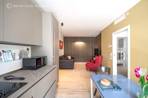 TV and multimedia, Kitchen or kitchenette, Living room