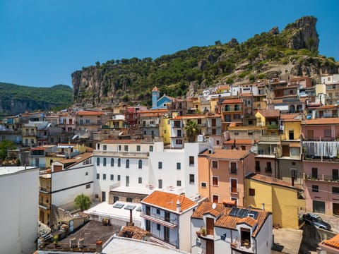 Il Filo Azzurro Ulassai House in Sardinia