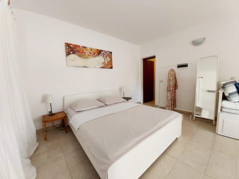 Olive tree Apartment in Murter