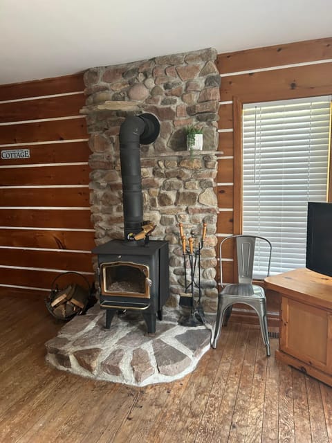 River Front Year Round Cottage House in Wellesley Island