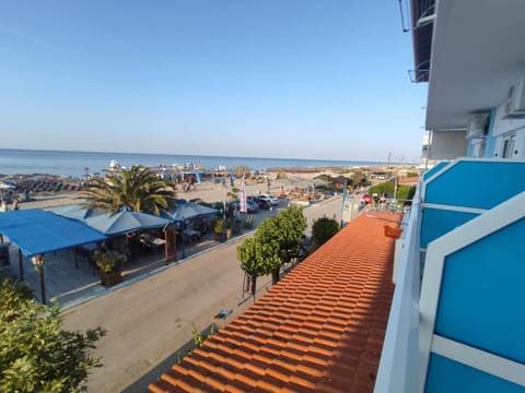 Property building, Day, Natural landscape, View (from property/room), Balcony/Terrace, Beach
