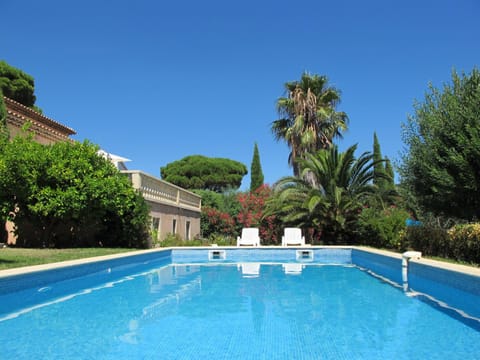 Day, Pool view, Swimming pool, sunbed