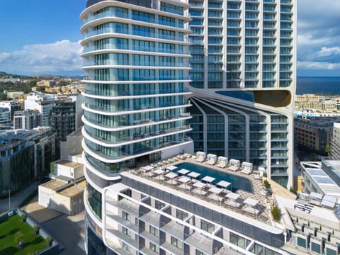 Property building, Swimming pool
