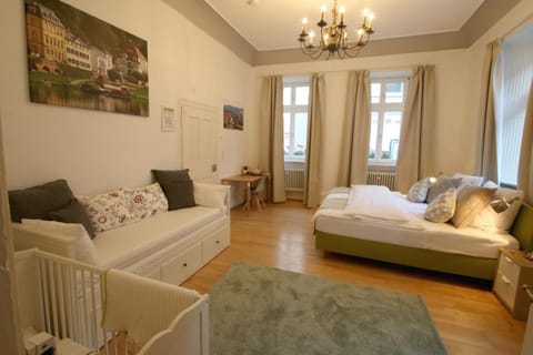 Bed, Bedroom, cot, Family
