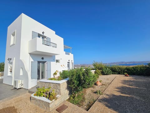 Property building, Day, Natural landscape, Sea view
