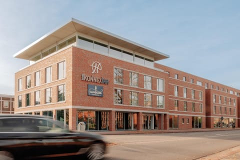 Property building, Day, Street view, Location