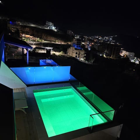 Penthouse Paradise Apartment in Sarandë