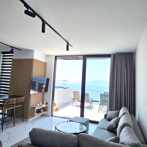Penthouse Paradise Apartment in Sarandë