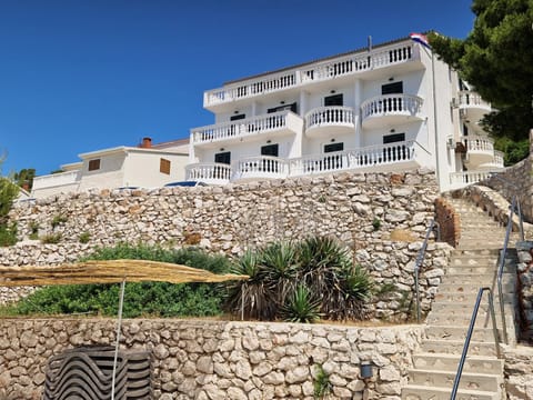 Vila Nina Bed and Breakfast in Tisno