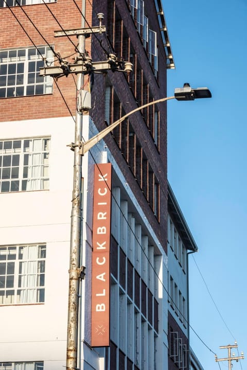 Property building, Street view, Quiet street view