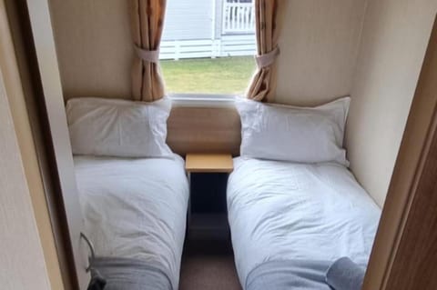 PetFriendly- FamilyFriendly- 8Berth- Tattershall Chalet in Tattershall