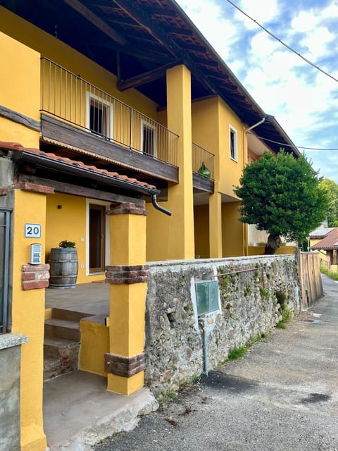 Property building, Garden, Street view