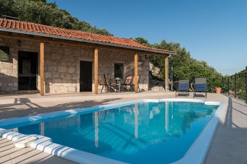 Holiday Home Bacinelle with Pool & Sea View House in Dubrovnik-Neretva County