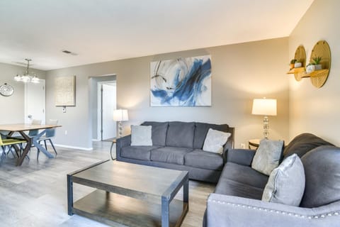 2 Mi to Branson Strip Family Condo with Balcony! Apartment in Branson