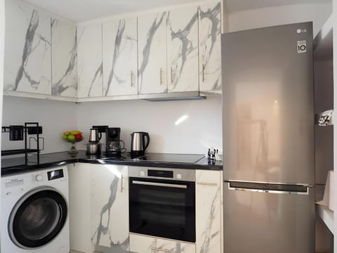 Kitchen or kitchenette, kitchen
