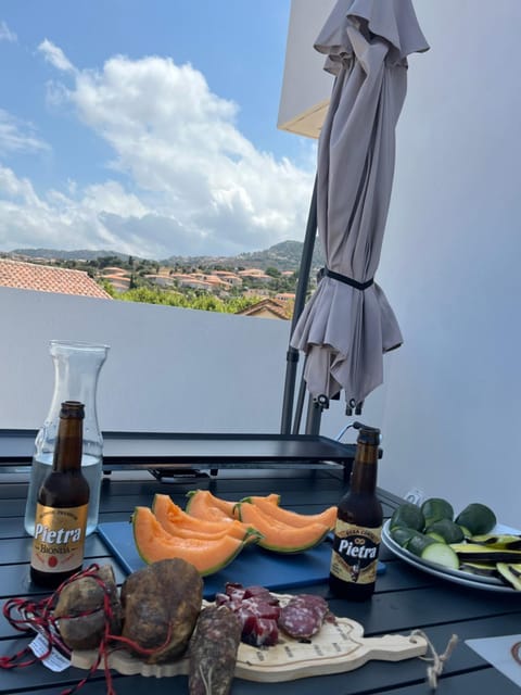 View (from property/room), Balcony/Terrace, Mountain view