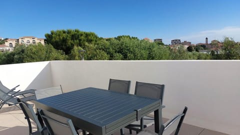 Patio, Balcony/Terrace