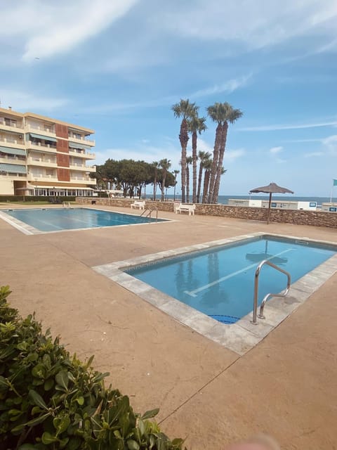 Natural landscape, Pool view, Swimming pool