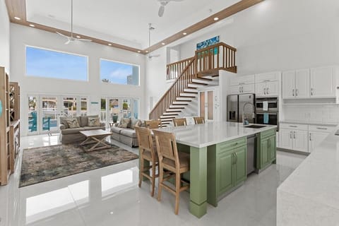 Aqua Vista- Luxury Waterfront Pool Home, 35' Dock! House in Key Colony Beach