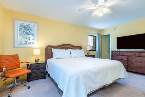 Casa Tranquilo - Waterfront Pool Home, 80' Dock House in Marathon