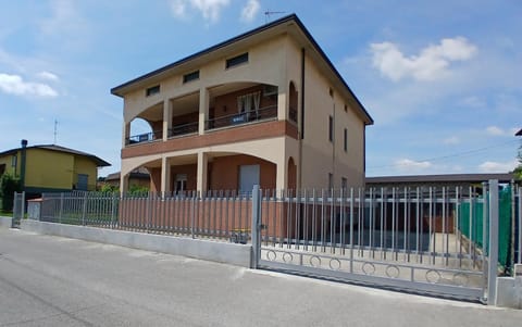 Property building, Day, View (from property/room), Balcony/Terrace