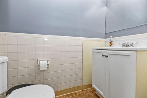 Cozy 2 bedroom apartment Apartment in Dayton