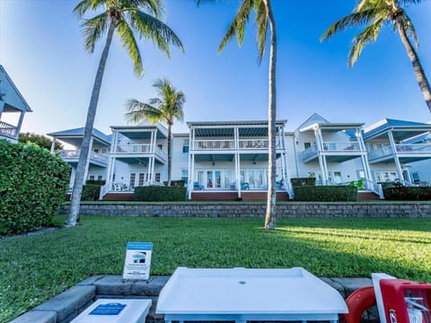 Indigo Reef #23 - Lionfish Lodge- Luxury Waterfront Villa, 31' Dock House in Marathon