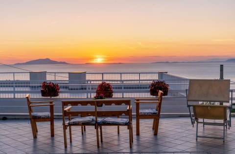 View (from property/room), Balcony/Terrace, Sea view