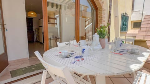 Inner courtyard view