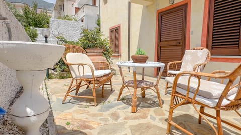 Inner courtyard view