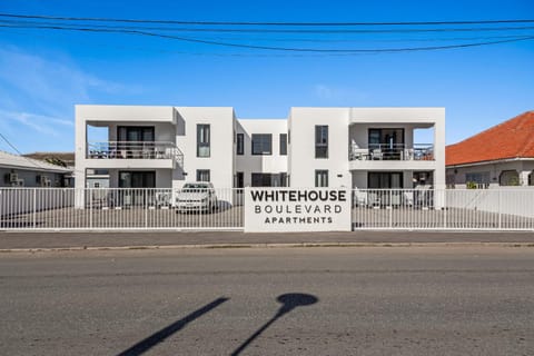 Property building, Day, Street view, Location, Parking
