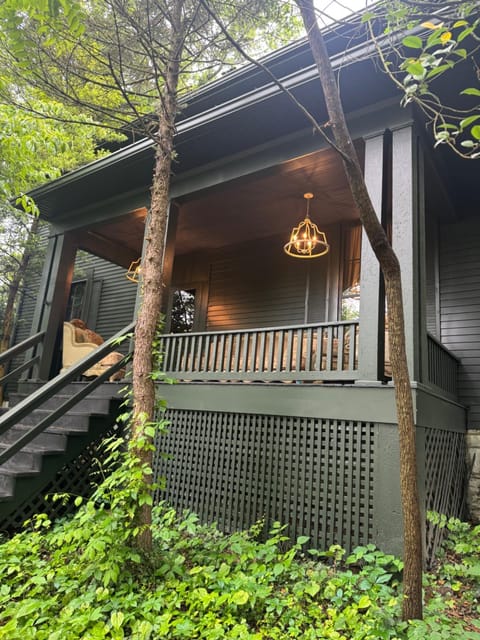 J and M on Capital Boutique Guesthouse Bed and Breakfast in Frankfort