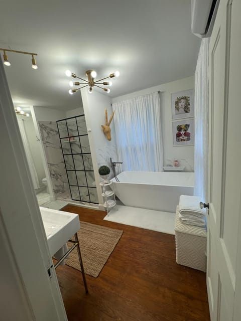 J and M on Capital Boutique Guesthouse Bed and Breakfast in Frankfort