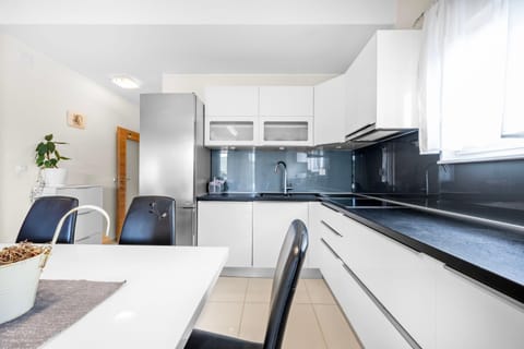 Apartment Desiree Bilice - Sibenik Apartment in Šibenik